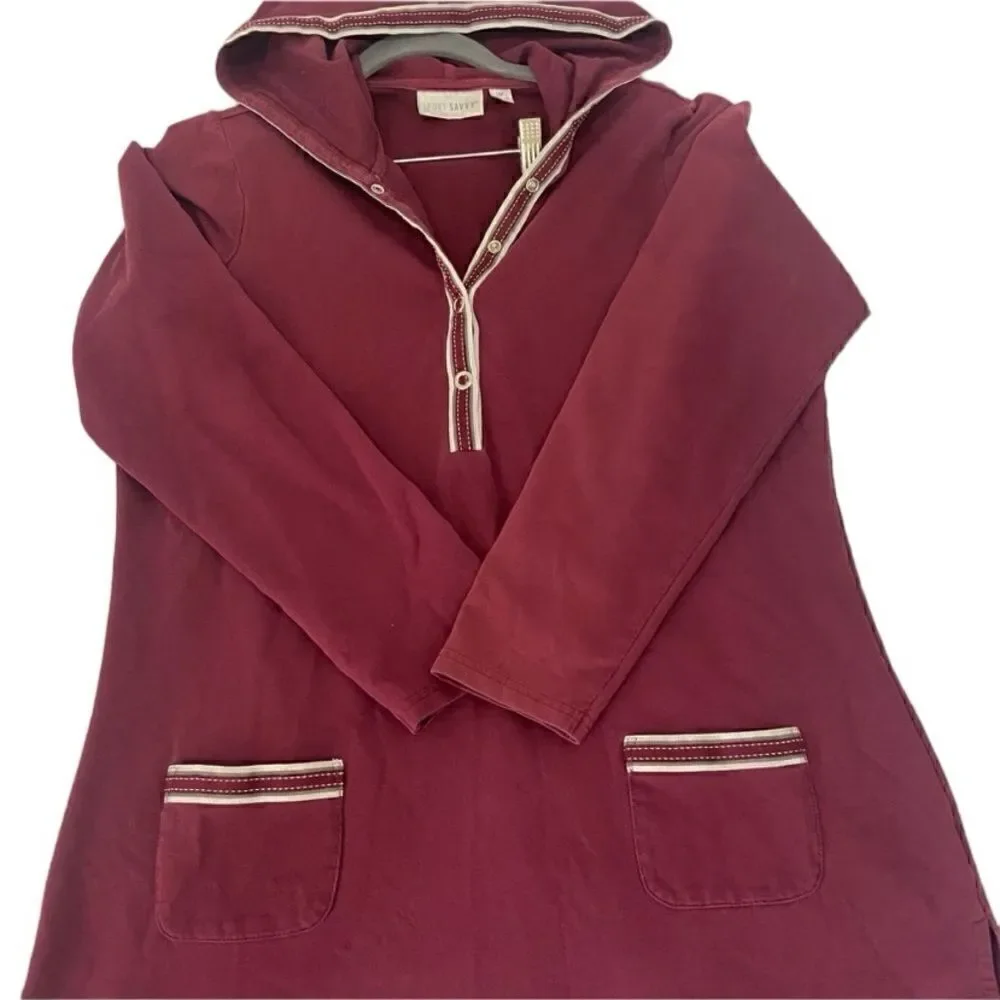 Sport Savvy women’s snap button burgundy jacket cream rivets size M